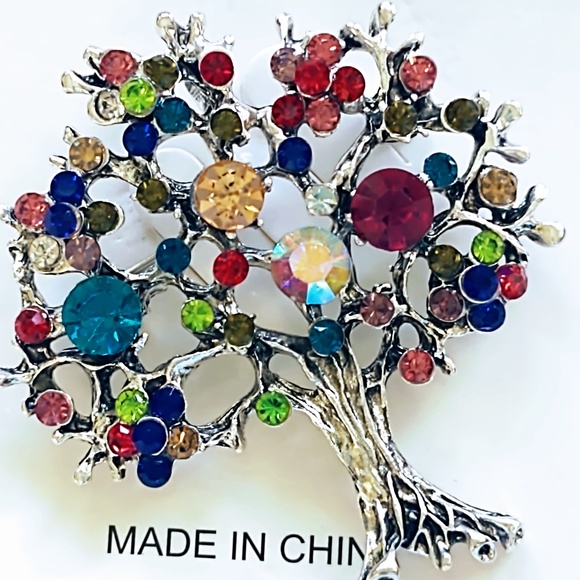 NEW FAMILY TREE OF LIFE SILVER TONE RHINESTONE BROOCH/PIN FASHION JEWELRY/GIFT - Picture 1 of 5